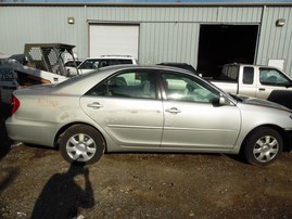 2003 TOYOTA CAMRY LE SILVER 2.4L AT Z17969